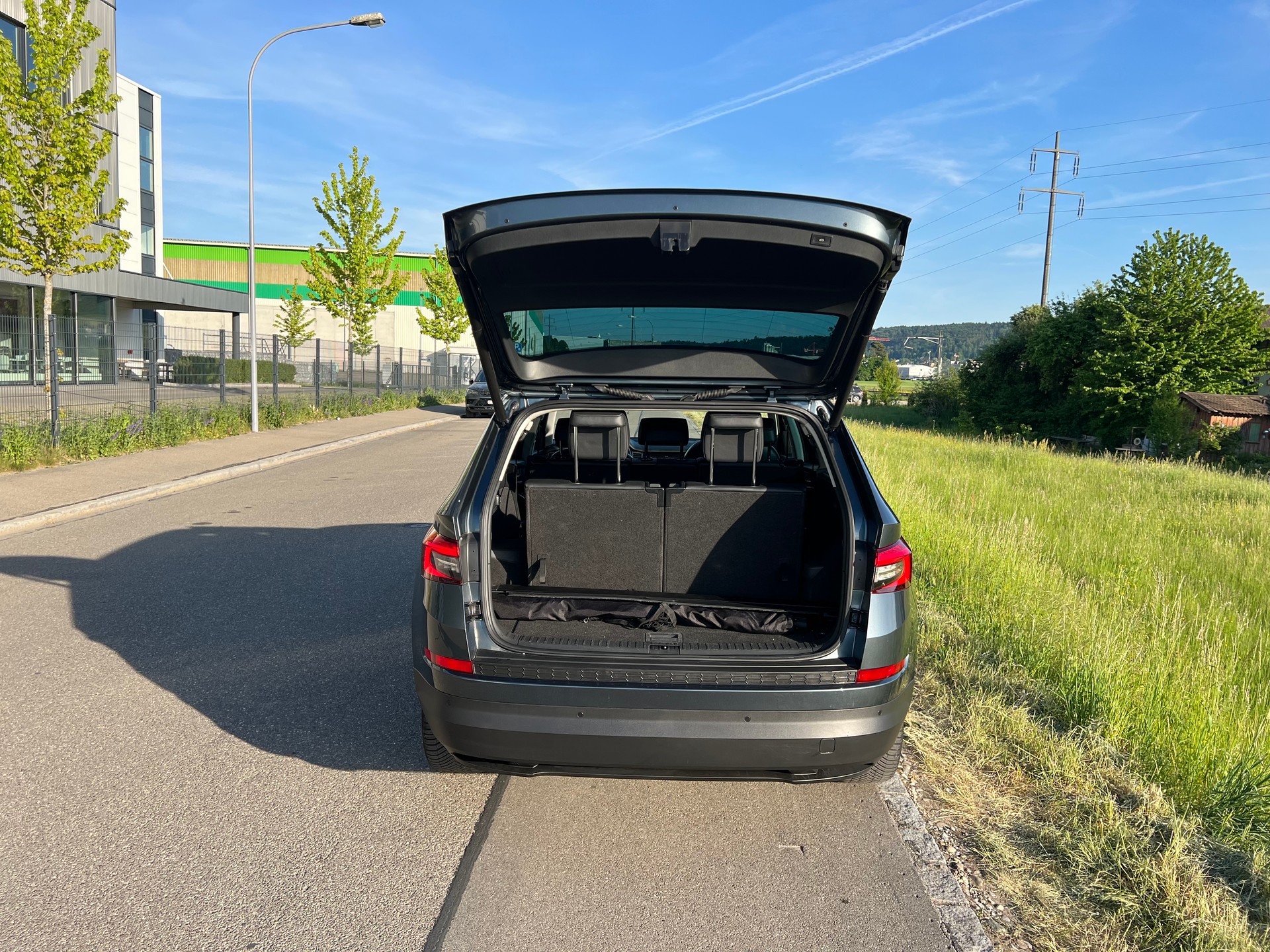 SKODA Kodiaq 2.0 TDI CR Style 4x4 DSG -7 PLÄTZER-image-16