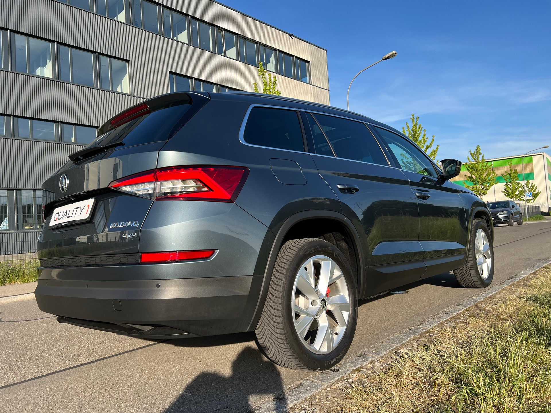 SKODA Kodiaq 2.0 TDI CR Style 4x4 DSG -7 PLÄTZER-image-12