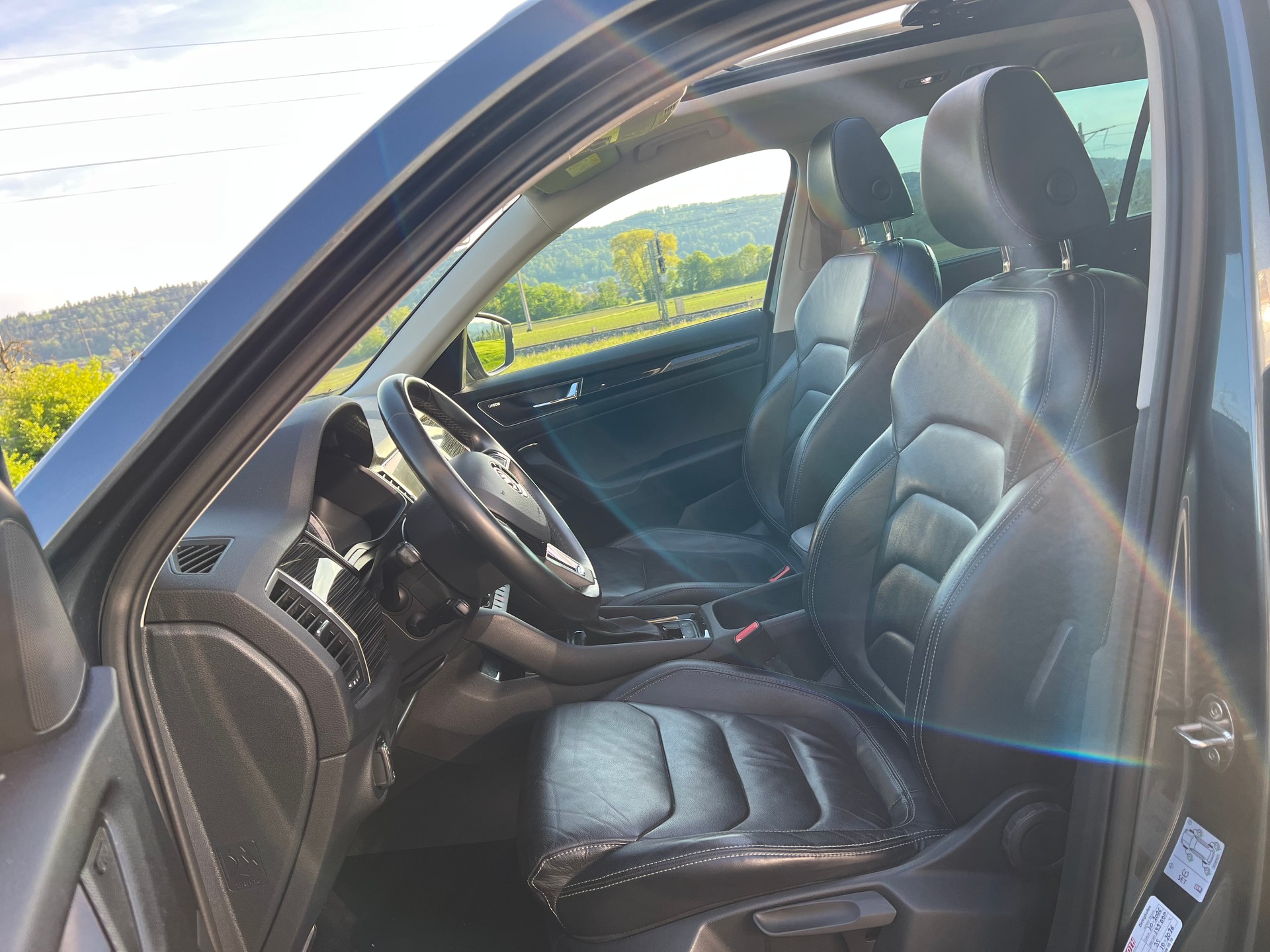 SKODA Kodiaq 2.0 TDI CR Style 4x4 DSG -7 PLÄTZER-image-25