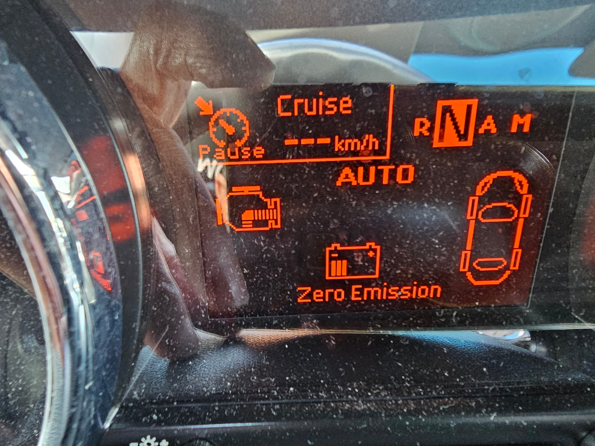 PEUGEOT 3008 HYbrid4 2.0 HDI ETG6-image-11