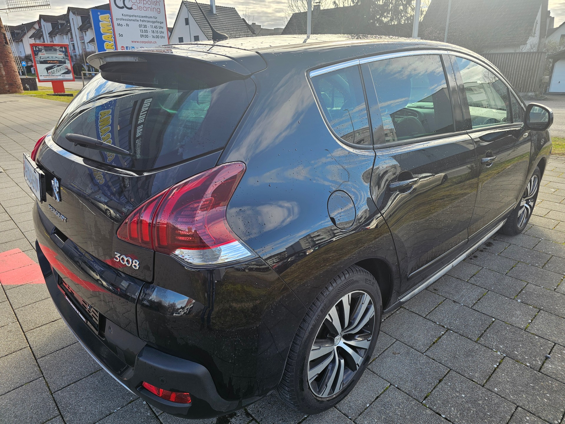 PEUGEOT 3008 HYbrid4 2.0 HDI ETG6-image-3