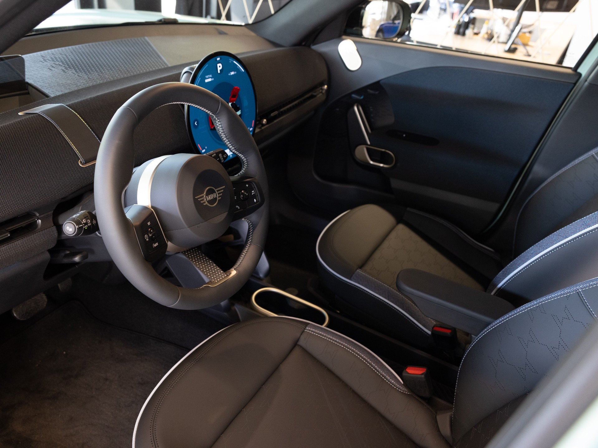 MINI Aceman SE I MINI Days Offer-image-13