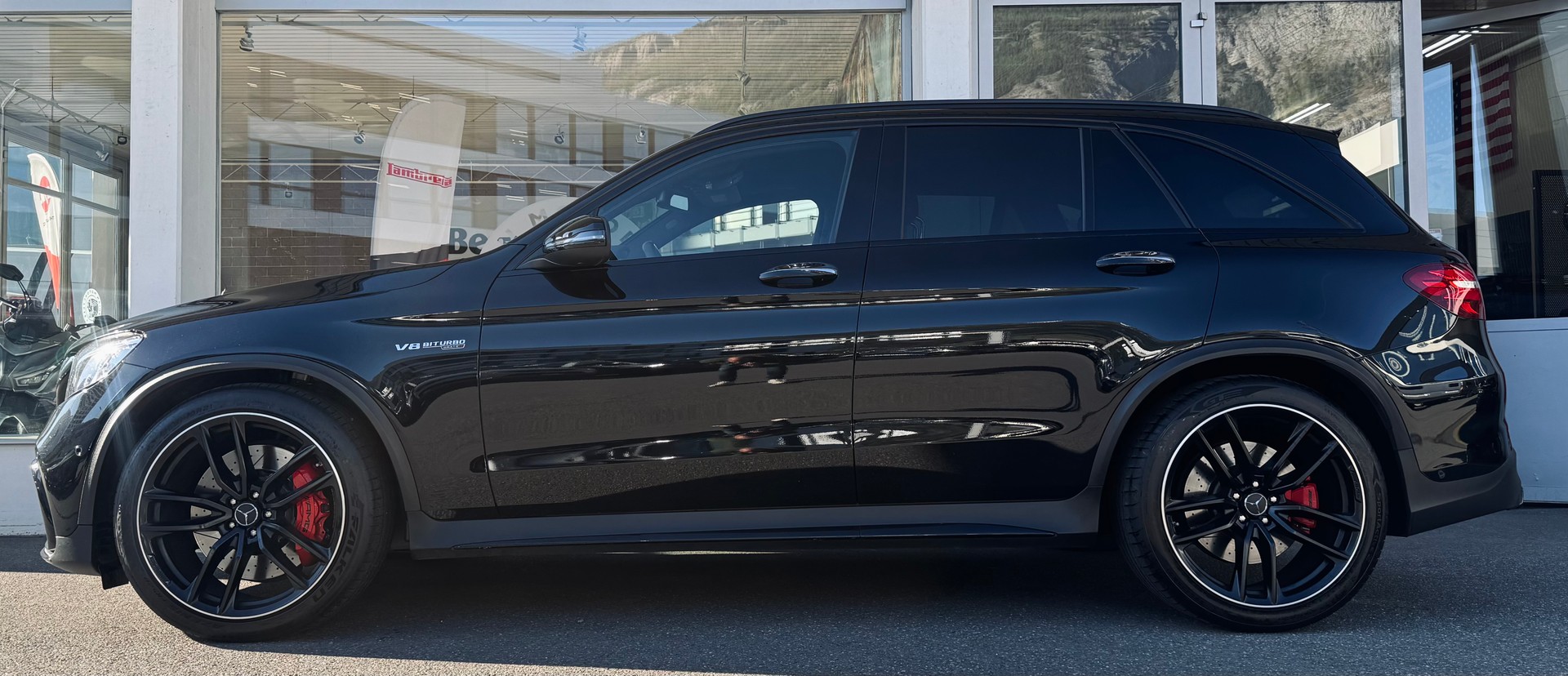 MERCEDES-BENZ GLC 63 S AMG 4Matic+ 9G-Tronic-showroom-element-2