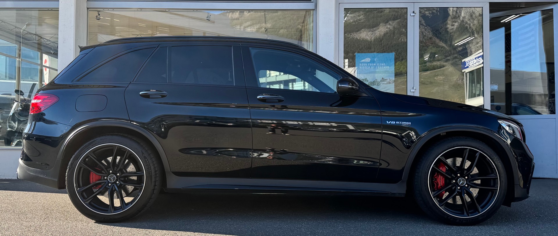 MERCEDES-BENZ GLC 63 S AMG 4Matic+ 9G-Tronic-showroom-element-1