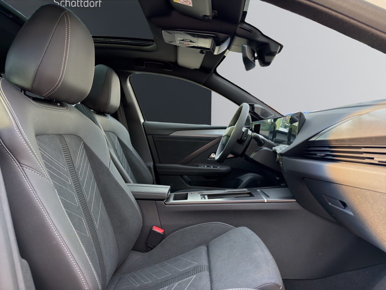 OPEL Astra-e Sports Tourer Ultimate-image-13