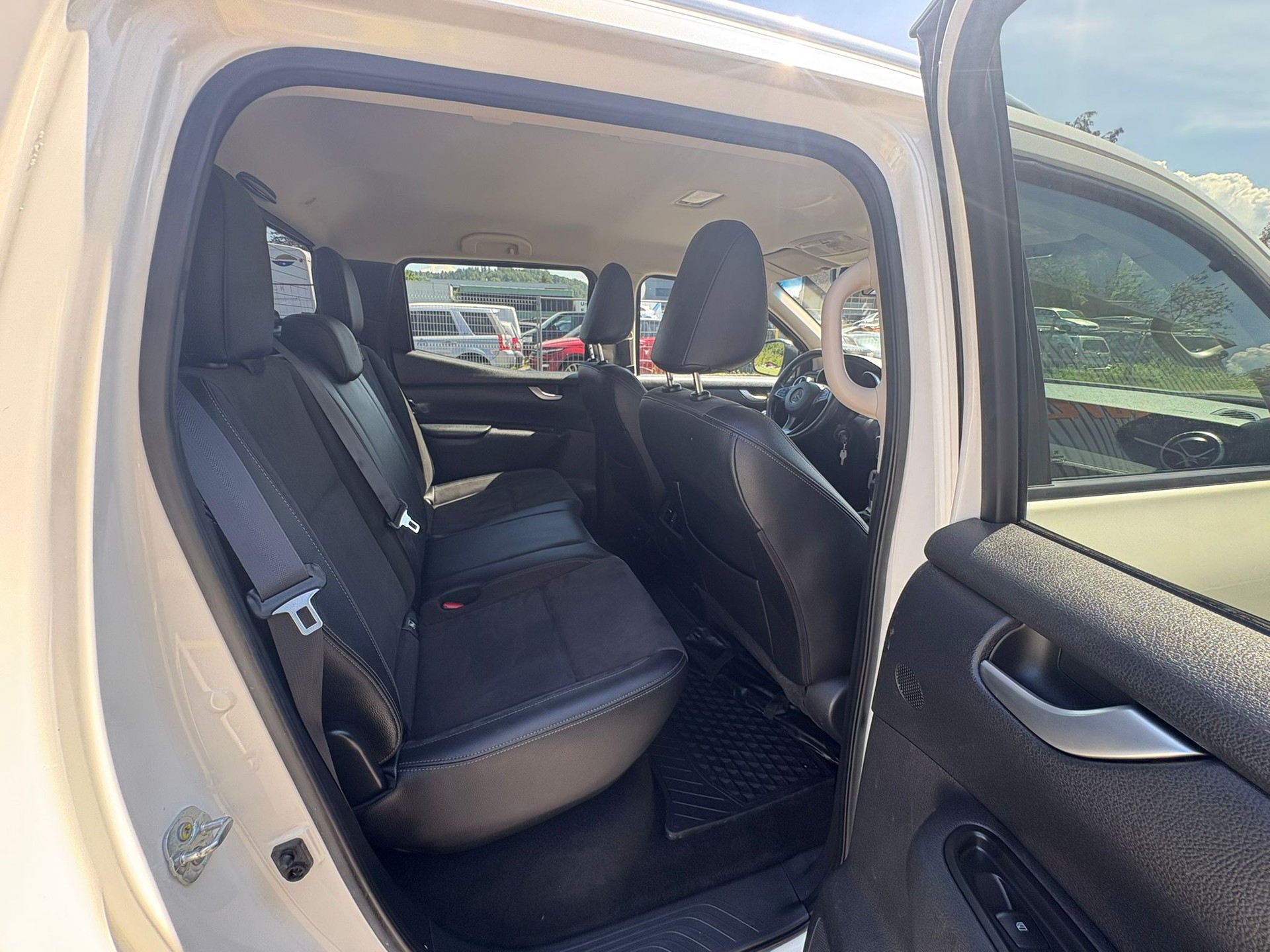 MERCEDES-BENZ X 250 d 4MATIC Pure A Doppel Cab.-image-6