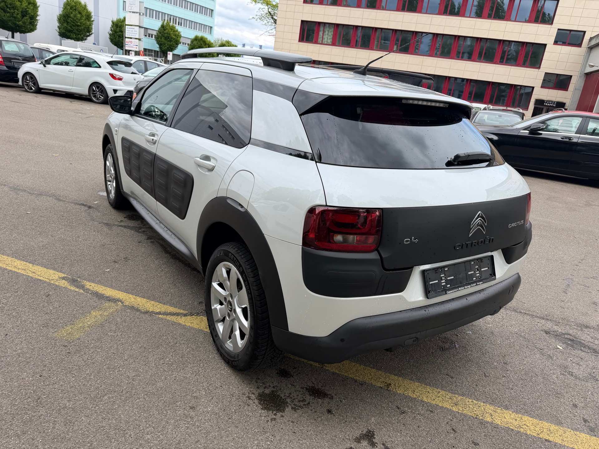CITROEN C4 Cactus 1.6 BlueHDi Feel-image-6