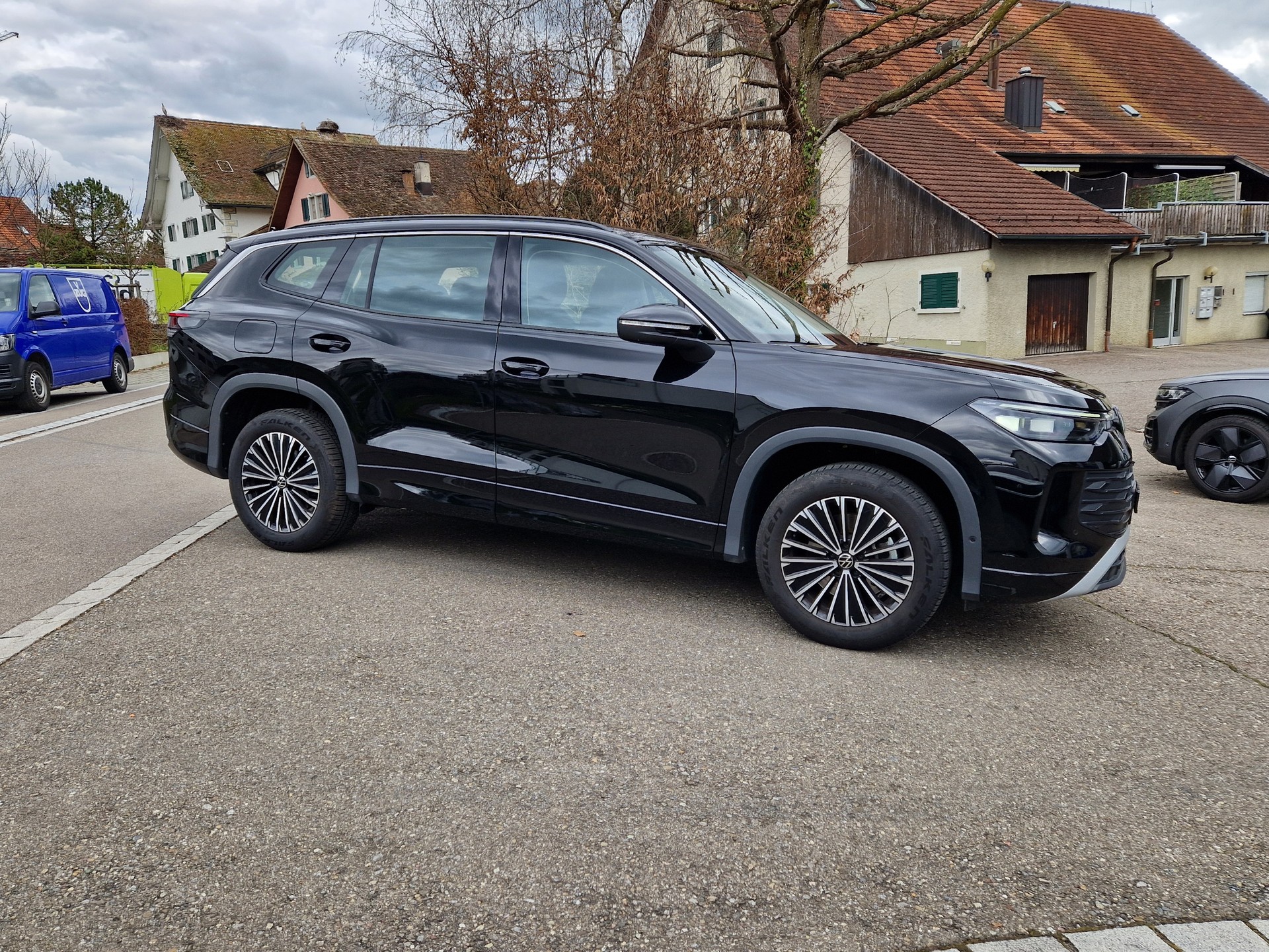 VW VW Tayron 2.0 TDi SCR Life 4Motion 7-Plätzer DSG-Automat-image-3