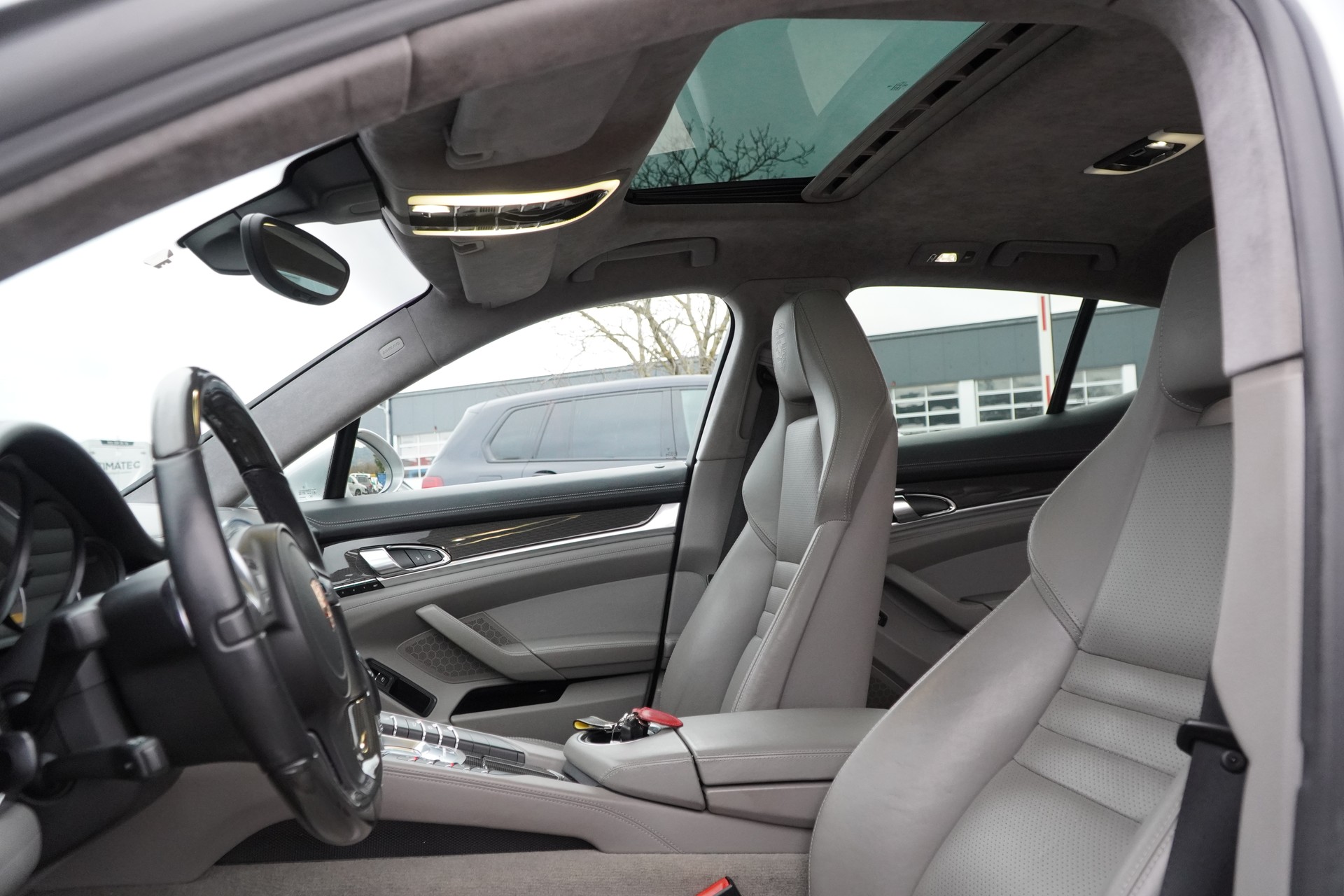 PORSCHE Panamera Turbo S 4.8 PDK-image-11