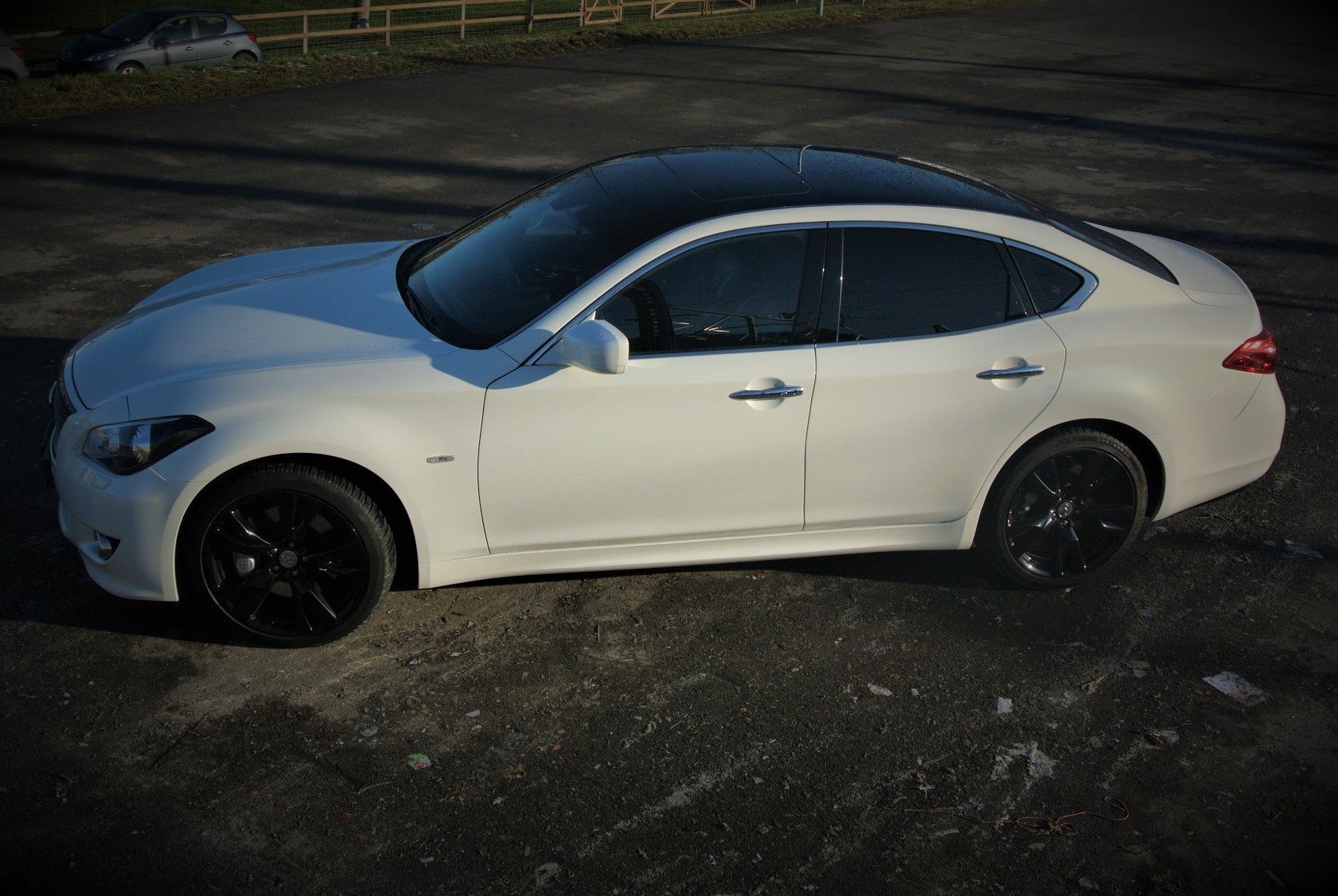INFINITI Q70S Premium Automatic-image-14