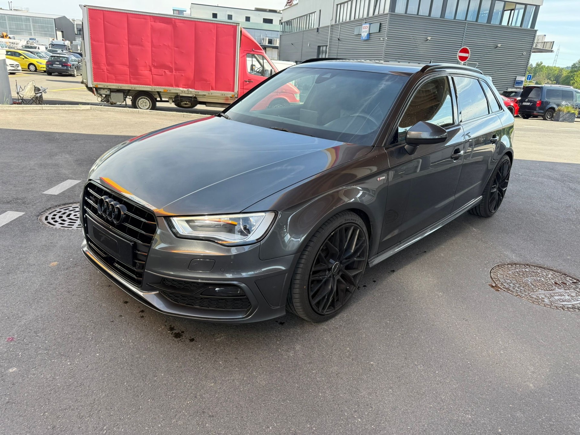AUDI A3 Sportback 1.8 TFSI Attraction quattro S-tronic-image-2