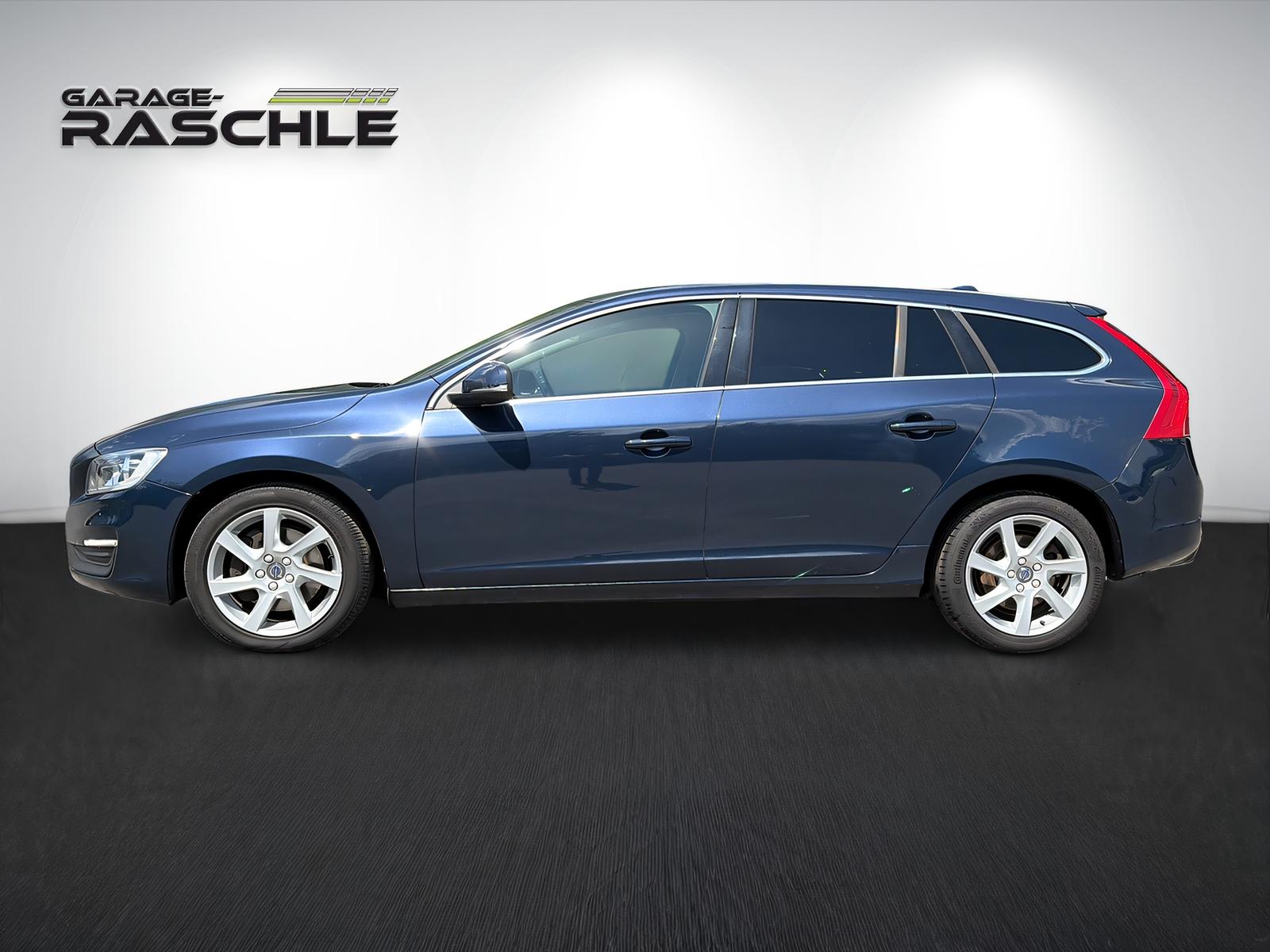 VOLVO V60 2.4 D5 Momentum AWD-showroom-element-3