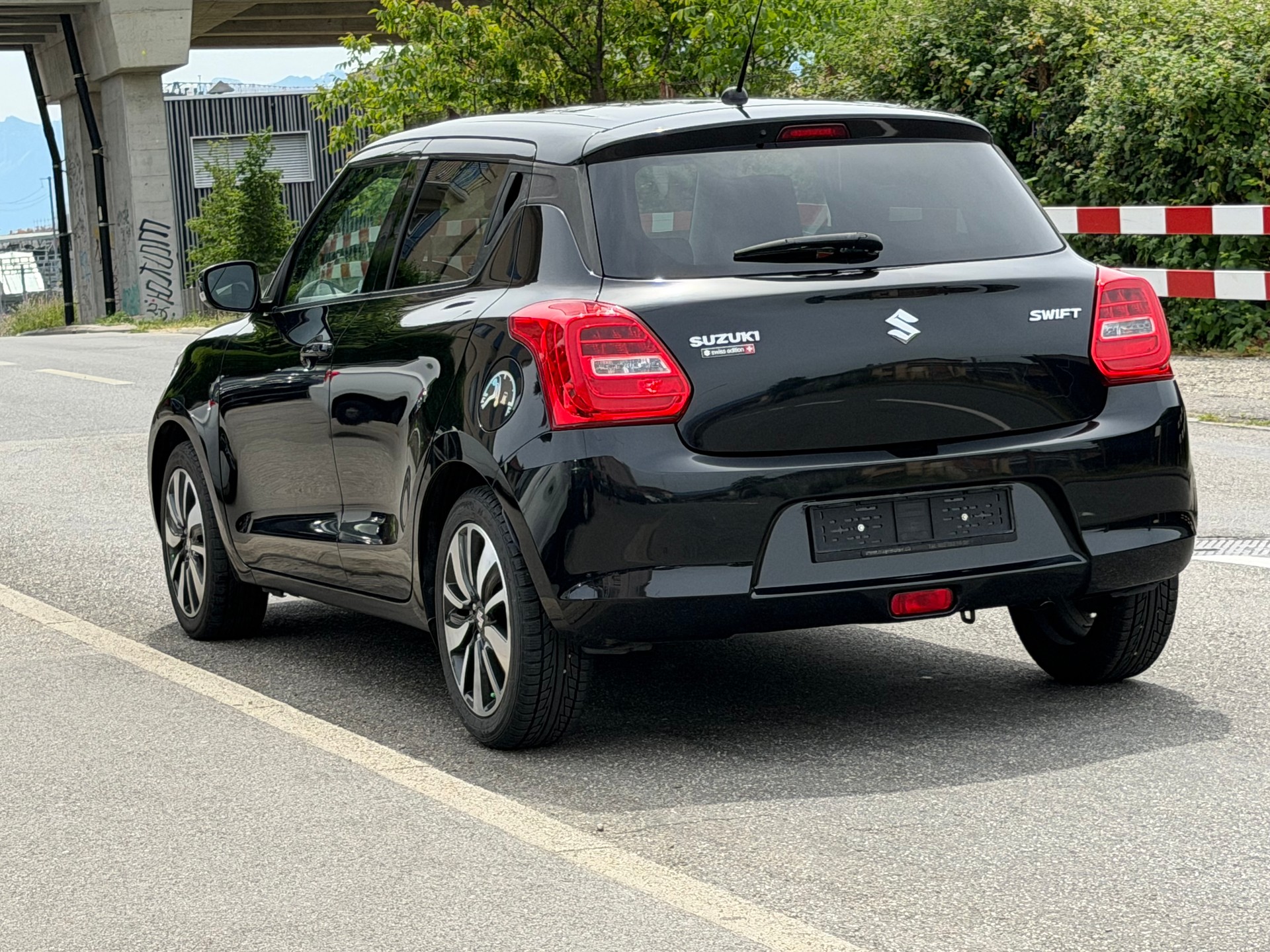 SUZUKI Swift 1.0 12V Compact Top Automatic-image-5