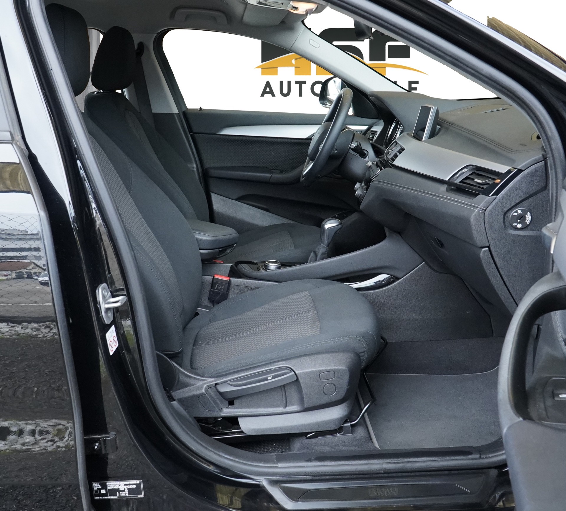 BMW X2 xDrive 25e Steptronic *CH Fahrzeug & Gratis-Service*-image-11