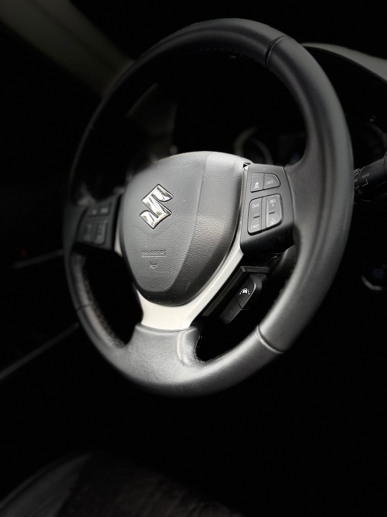 SUZUKI Vitara 1.5 Hybrid Compact Top 4x4 AGS-image-12