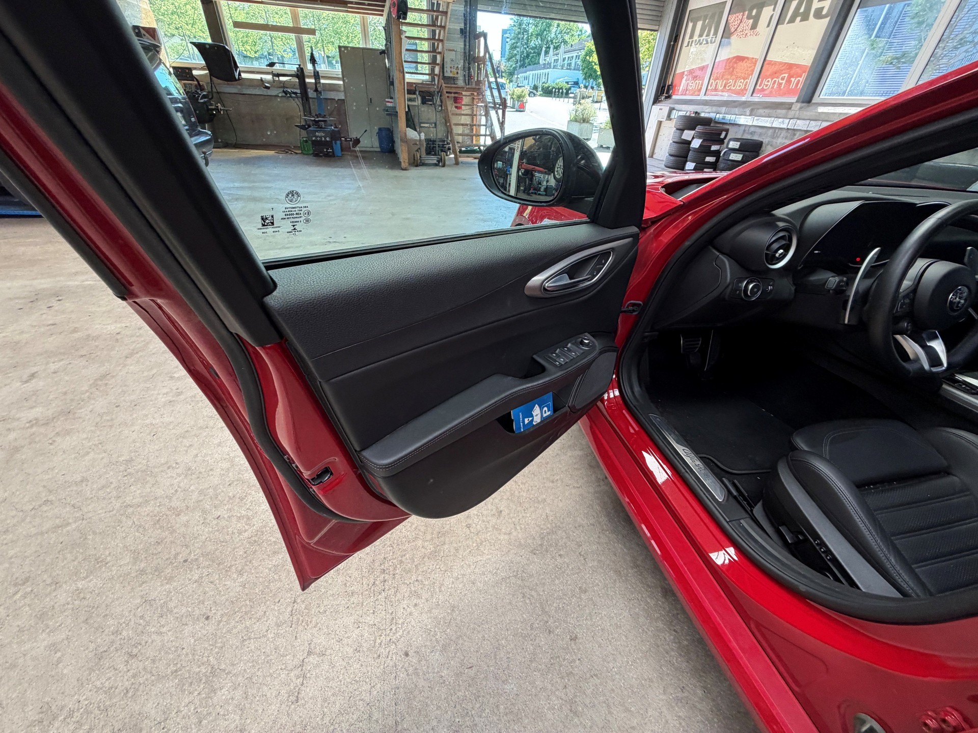 ALFA ROMEO Giulia 2.0 Veloce Q4 AT8-image-9