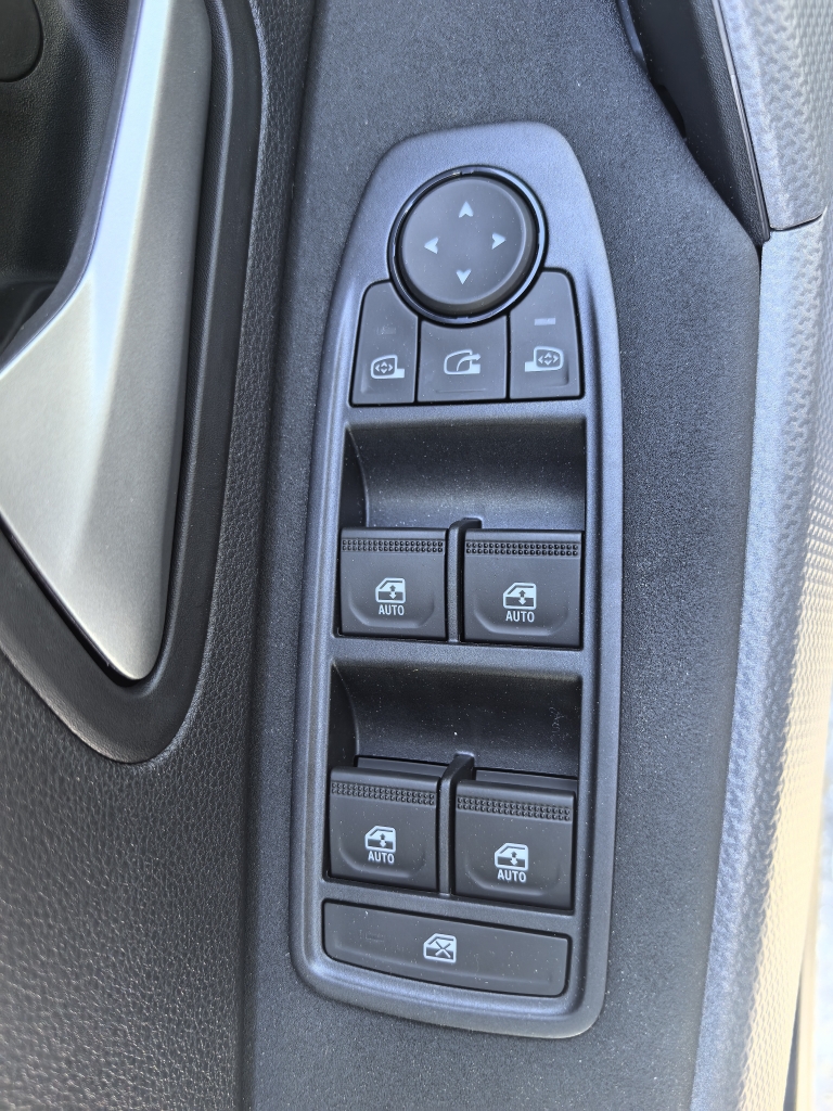 DACIA Duster TCe 150 Voll-Hybrid Journey 4x4 Automat-image-11