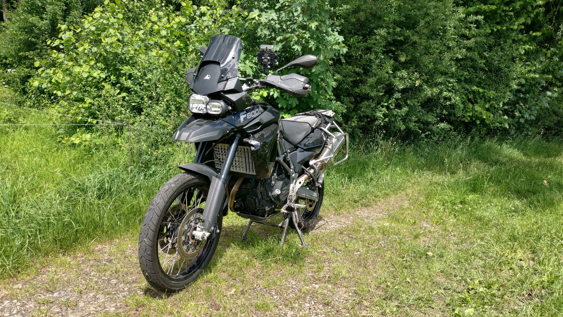 BMW F 800 GS-image-1