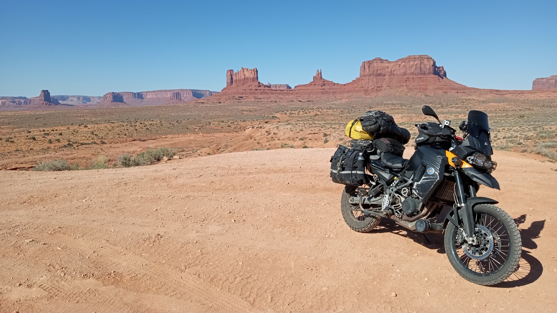 BMW F 800 GS-image-9