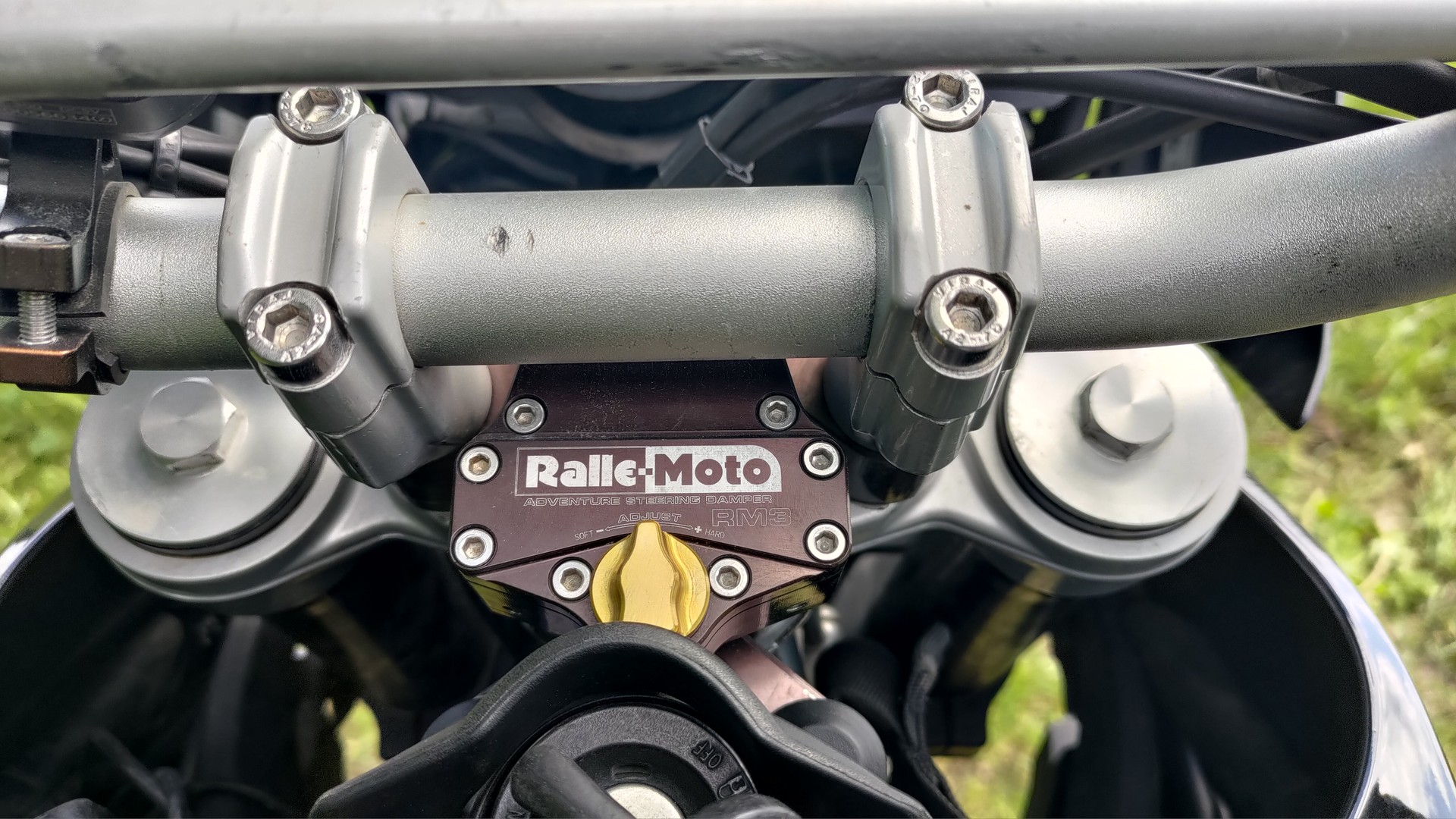 BMW F 800 GS-image-4