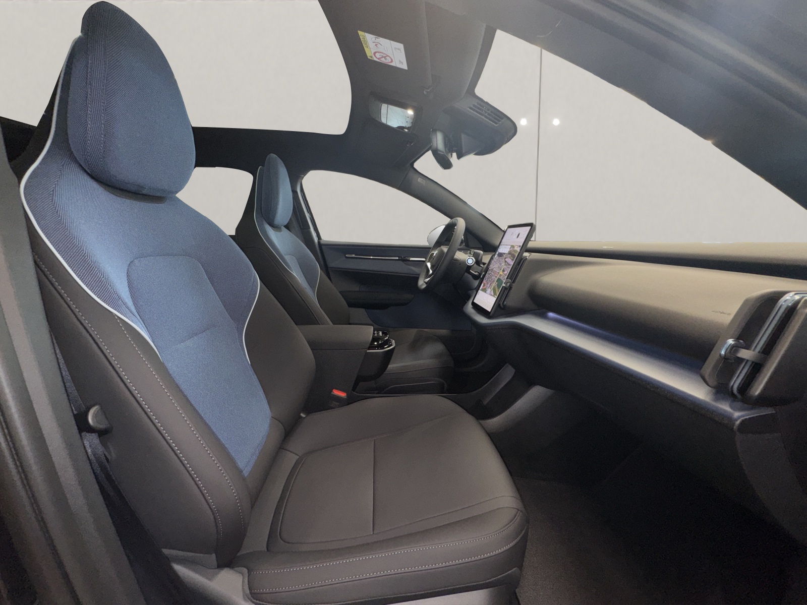 VOLVO EX30 E60 Twin Ultra Performance Sw. Black Ed. AWD-image-12