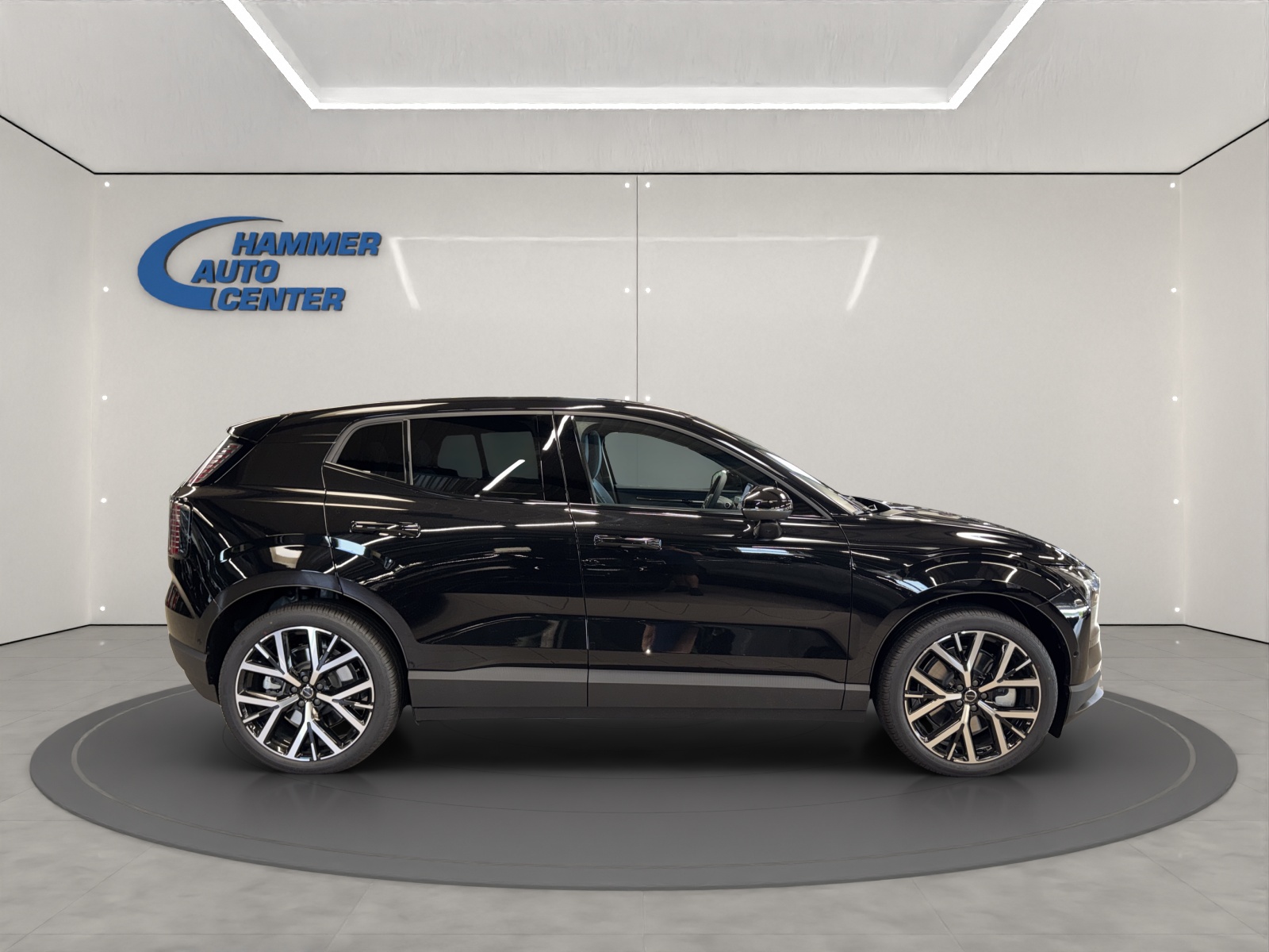 VOLVO EX30 E60 Twin Ultra Performance Sw. Black Ed. AWD-image-5