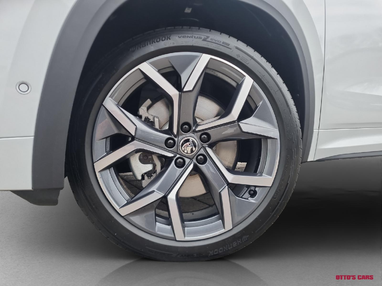 SKODA Kodiaq NEW 2.0 TDI SportLine 4x4 DSG *Standheizung*7Plätzer*Anhängevorrichtung*Panoramadach* 2025-image-12