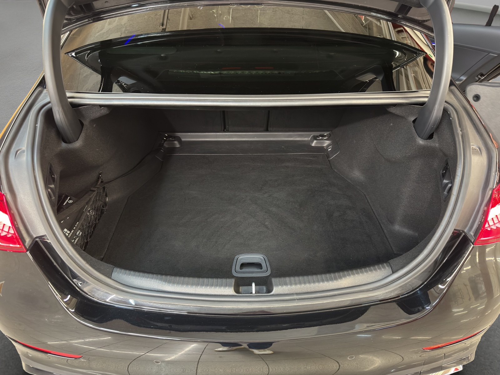 MERCEDES-BENZ C 200 4M - AMG / 360 Grad Kamera / Digital Light / Soundsystem-image-14