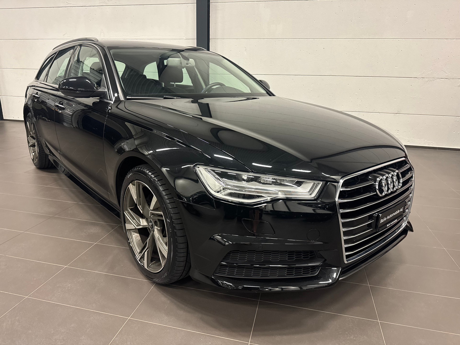 AUDI A6 Avant 1.8 TFSI-showroom-element-1