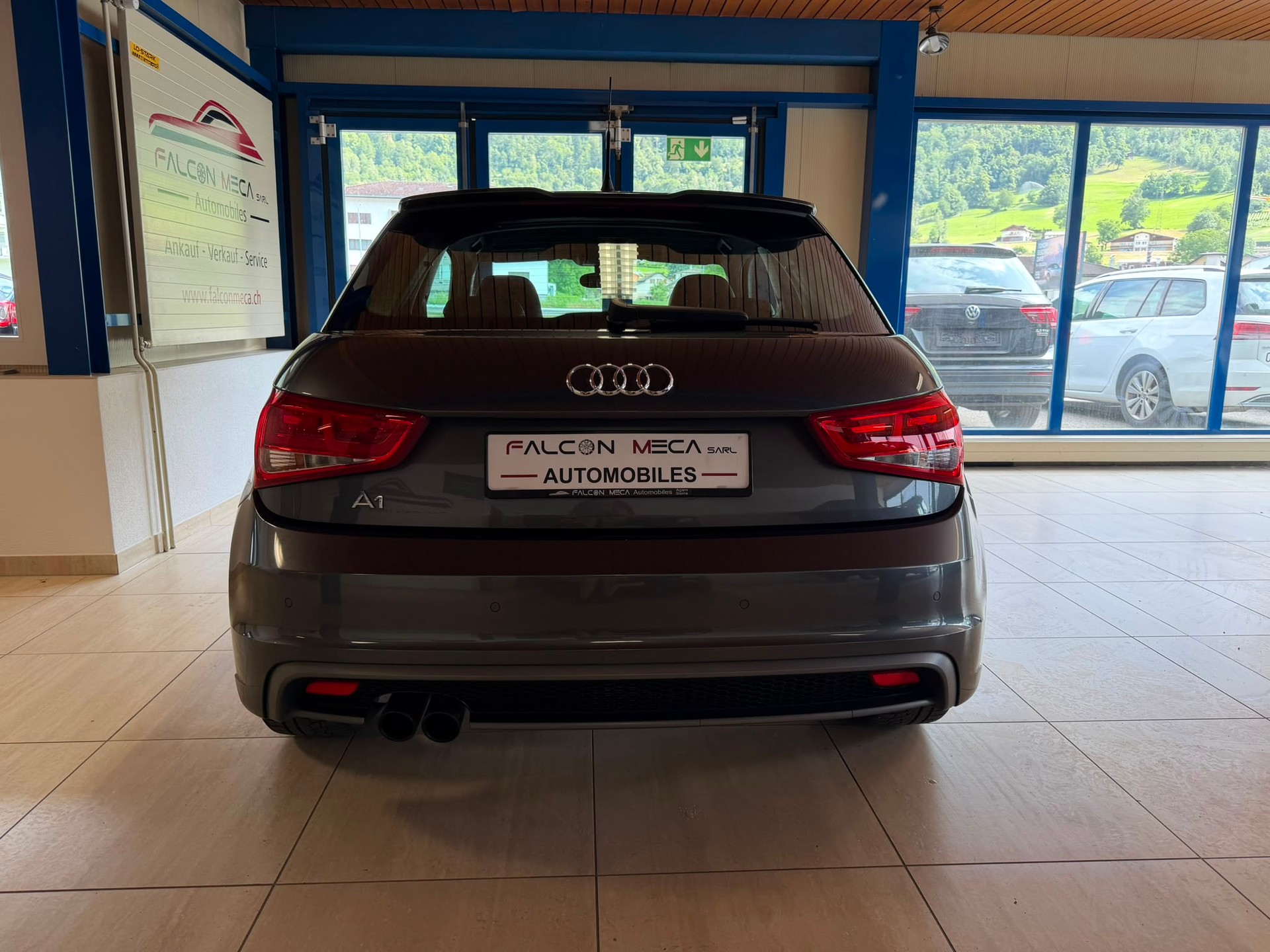 AUDI A1 1.4 TFSI Ambition S-tronic S LINE-image-6