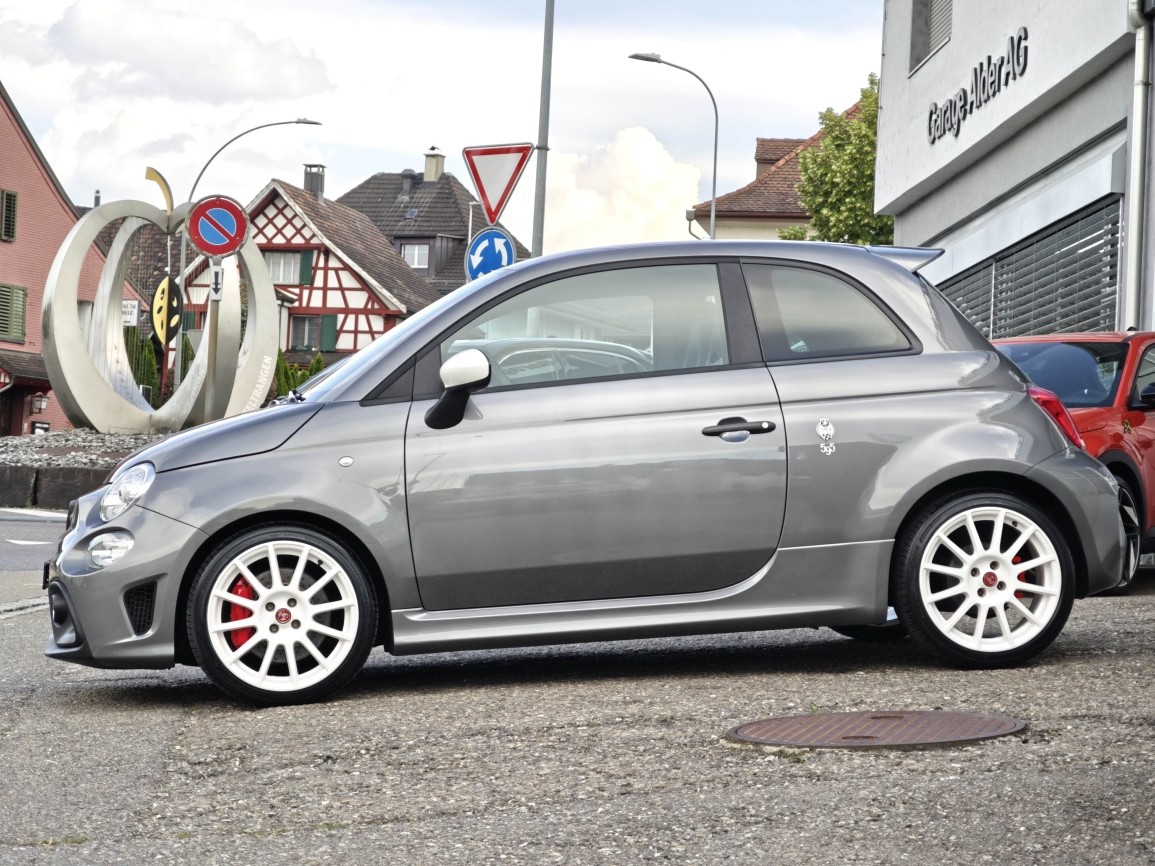 FIAT 595 Abarth 1.4 T-Jet 180 Esseesse / 70TH Anniversary Edition