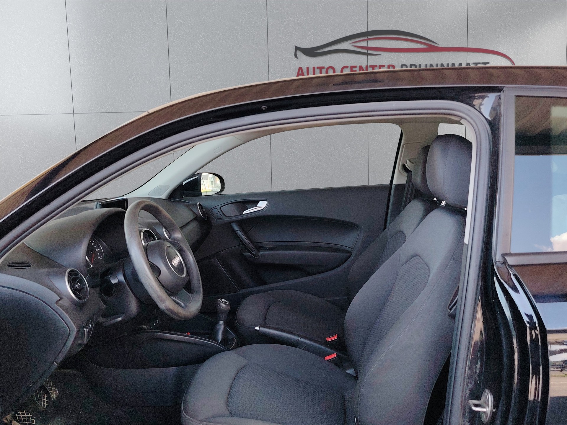 AUDI A1 1.0 TFSI Design-image-8