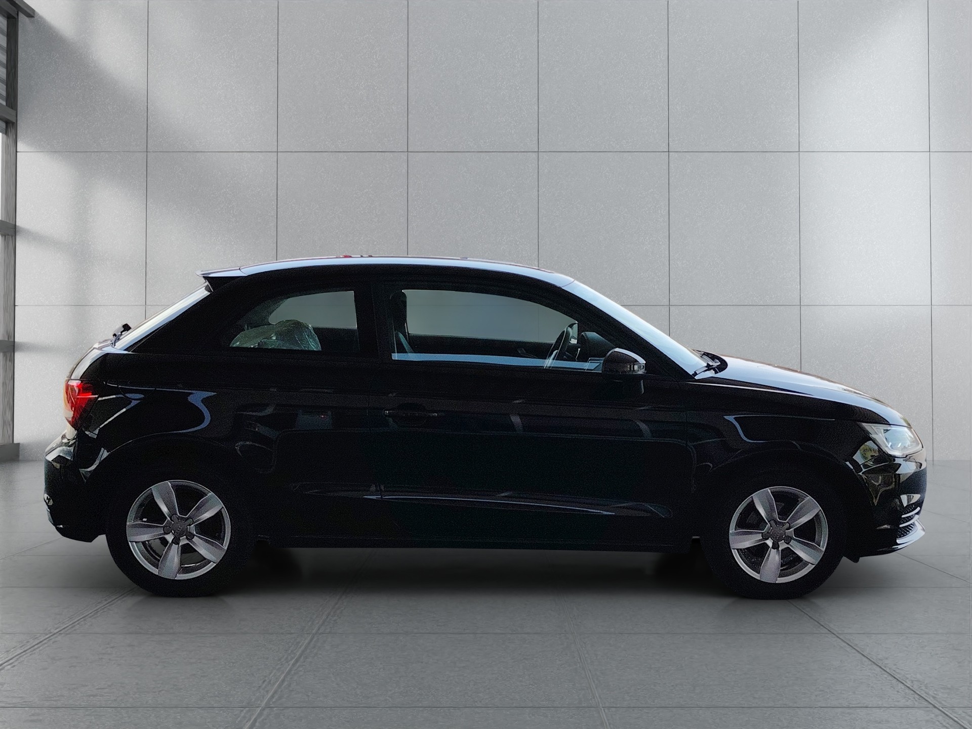 AUDI A1 1.0 TFSI Design-image-7