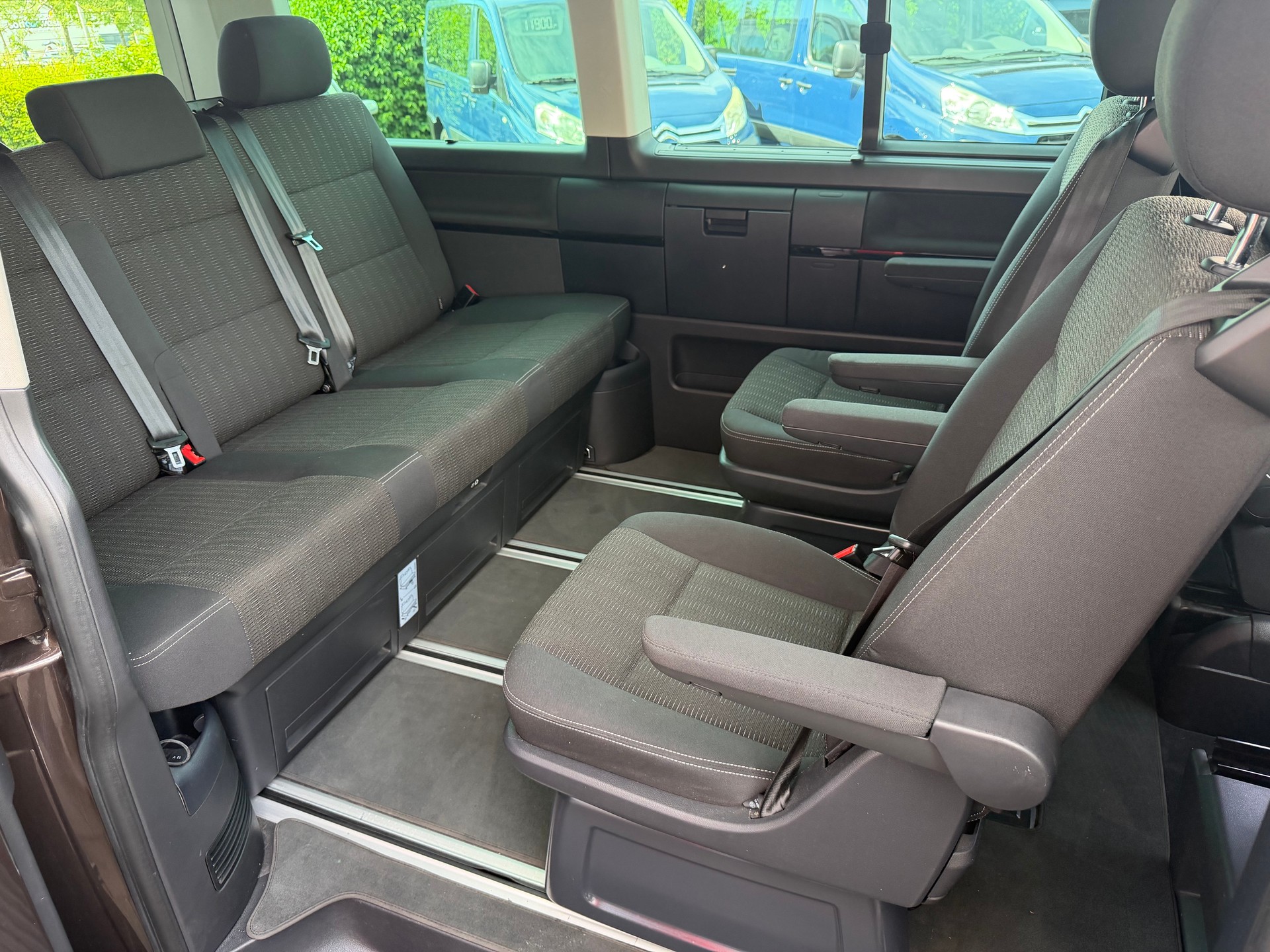VW T6 Multivan 2.0 Bi-TDI Comfortline 4Motion-image-8