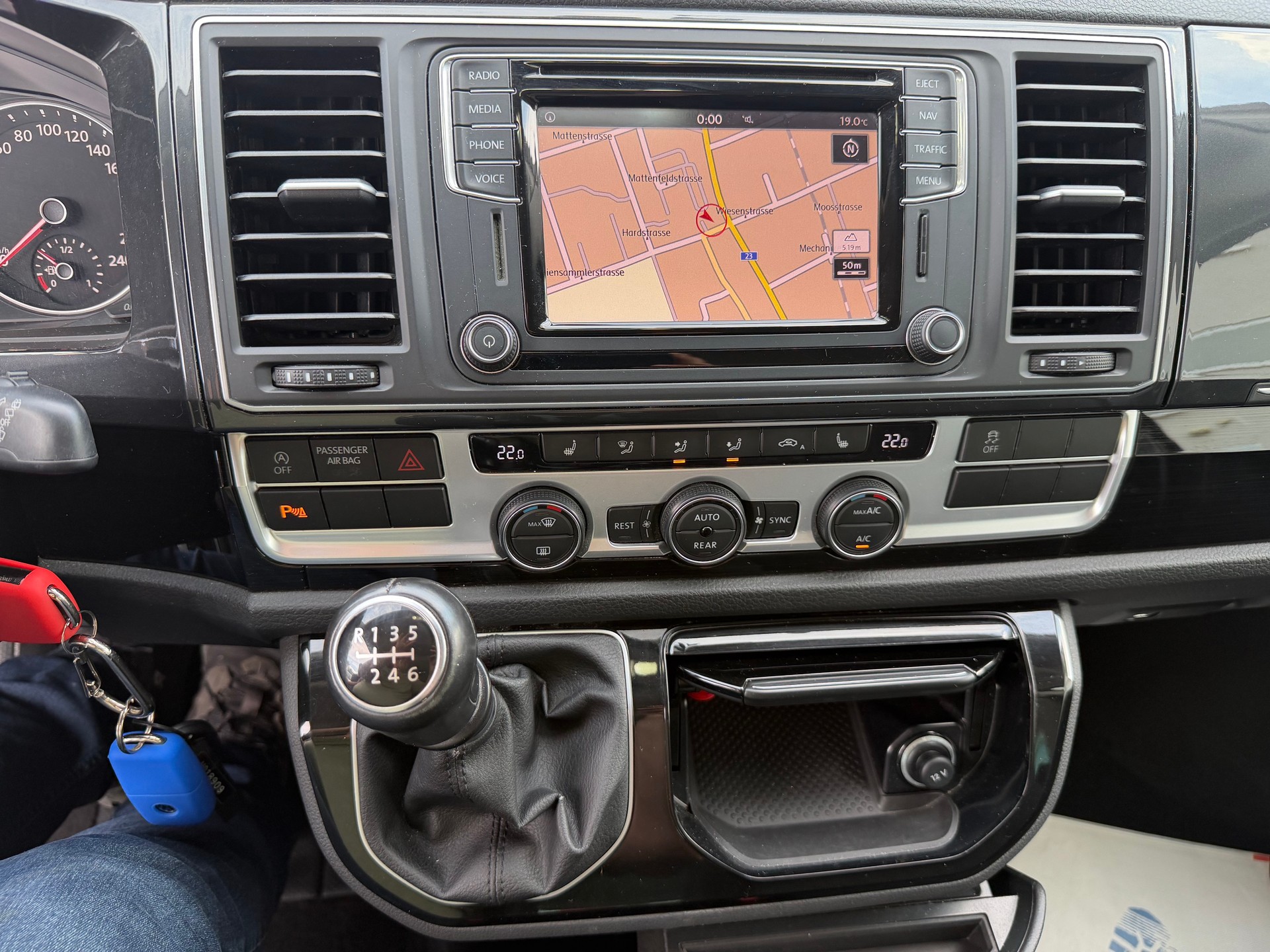 VW T6 Multivan 2.0 Bi-TDI Comfortline 4Motion-image-14