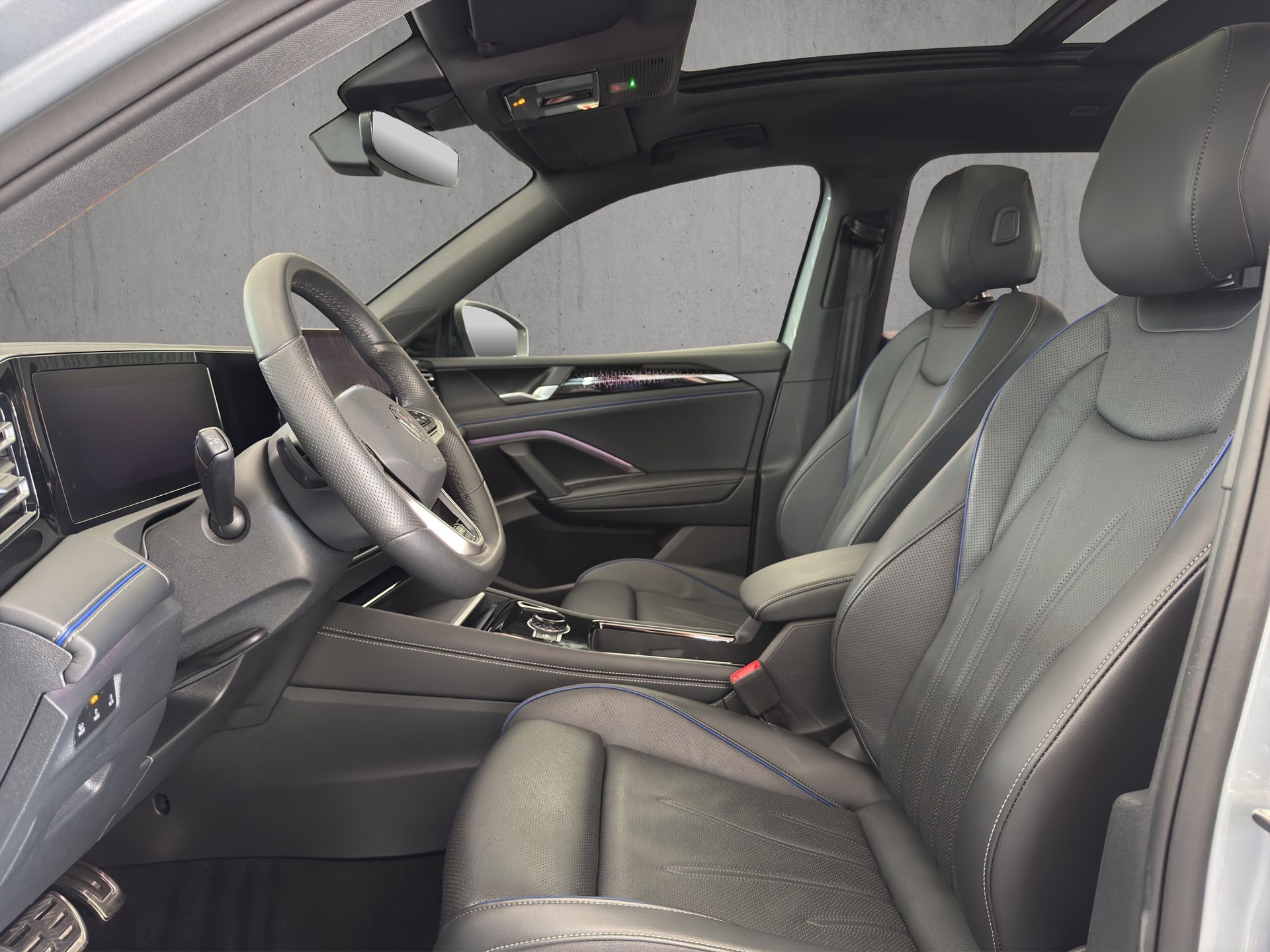 VW Tiguan 2.0 TSI DSG R-Line 4M. "Leder Varenna-Pano-360°Kamera-Black Style"-image-7