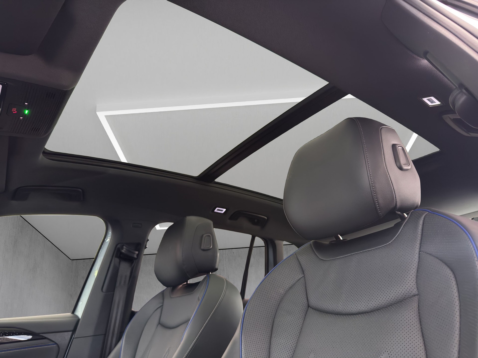 VW Tiguan 2.0 TSI DSG R-Line 4M. "Leder Varenna-Pano-360°Kamera-Black Style"-image-8