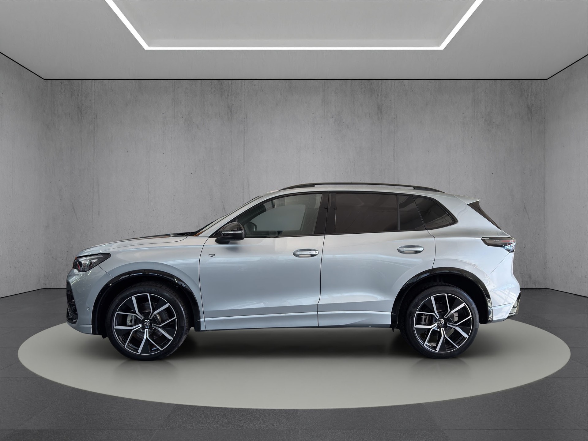 VW Tiguan 2.0 TSI DSG R-Line 4M. "Leder Varenna-Pano-360°Kamera-Black Style"-showroom-element-2