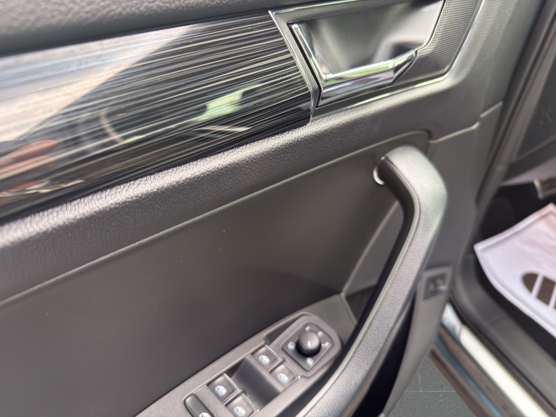 SKODA Kodiaq 2.0 TDI CR Style 4x4 DSG-image-8