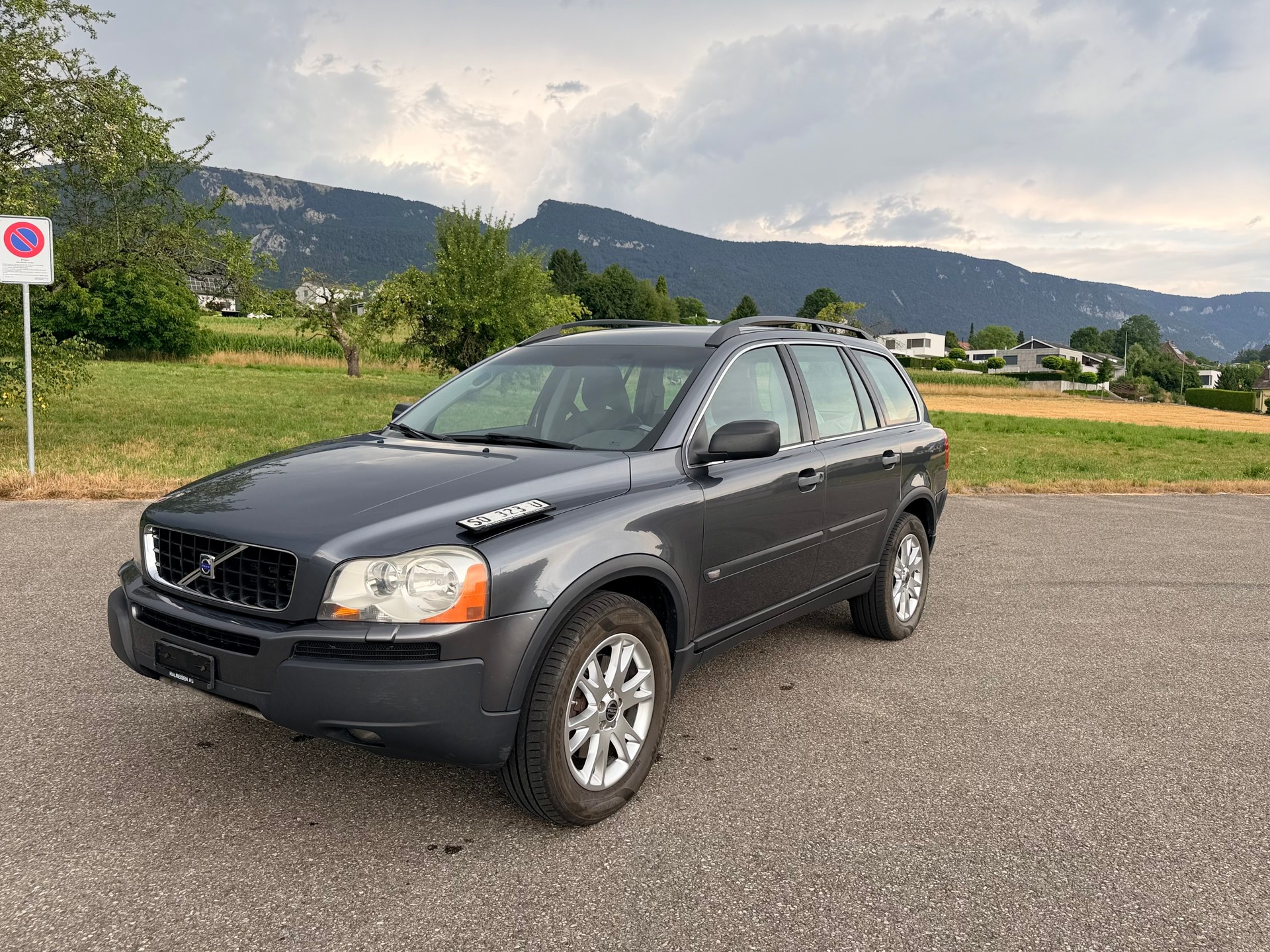 VOLVO XC90 2.5T AWD Summum-showroom-element-3