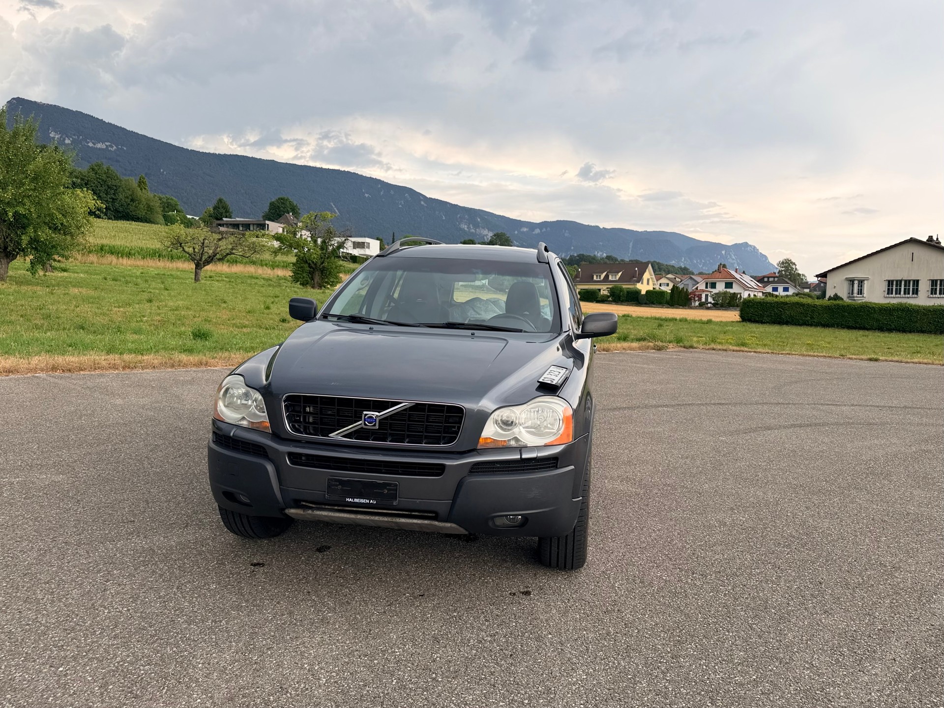 VOLVO XC90 2.5T AWD Summum-showroom-element-1