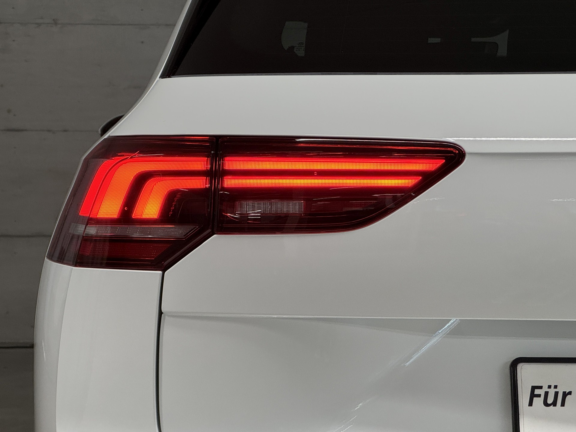 VW Golf Variant 1.5 eTSI mHEV Basis DSG-image-4