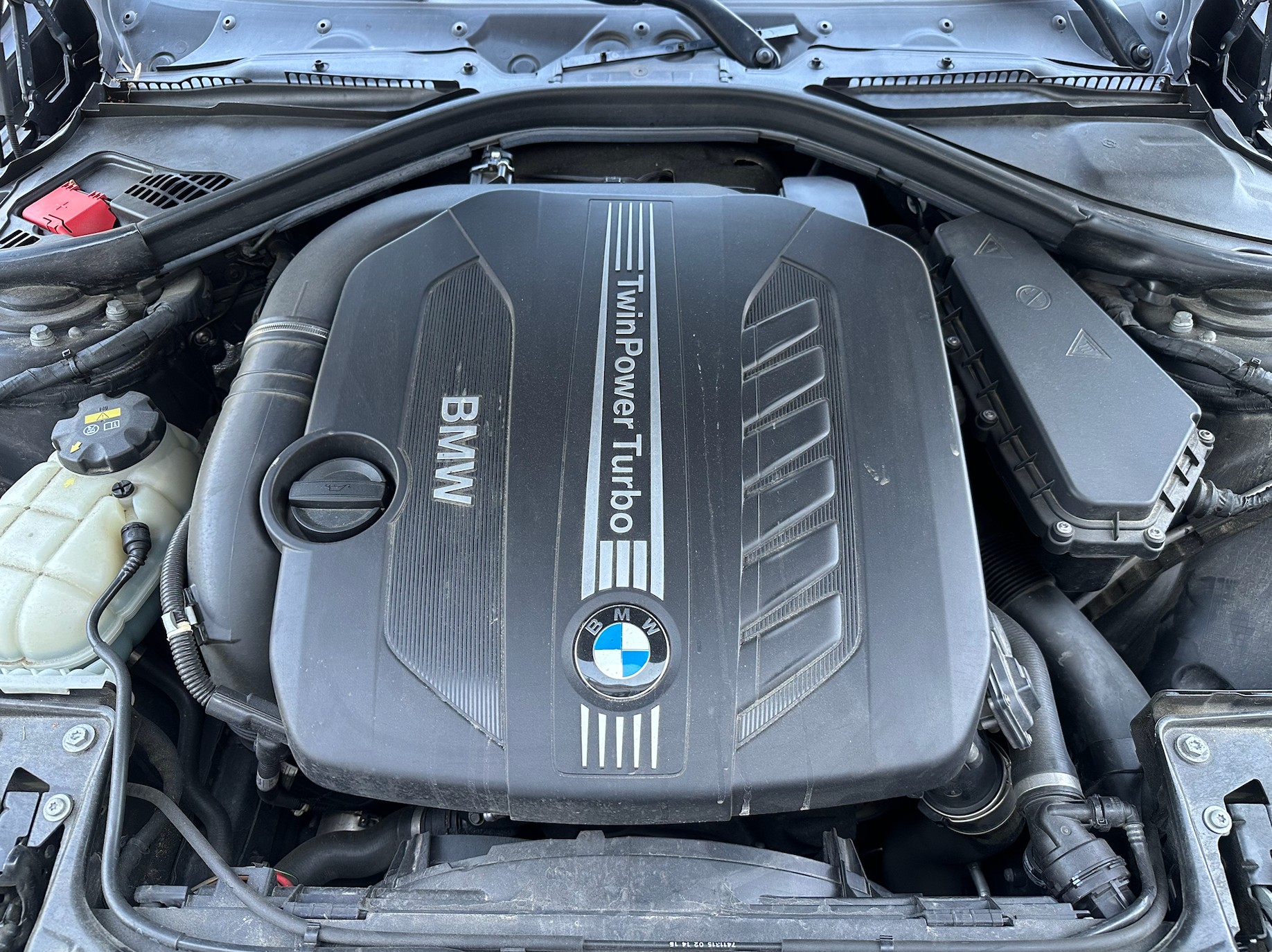 BMW 330d xDrive Luxury Line Steptronic-image-15