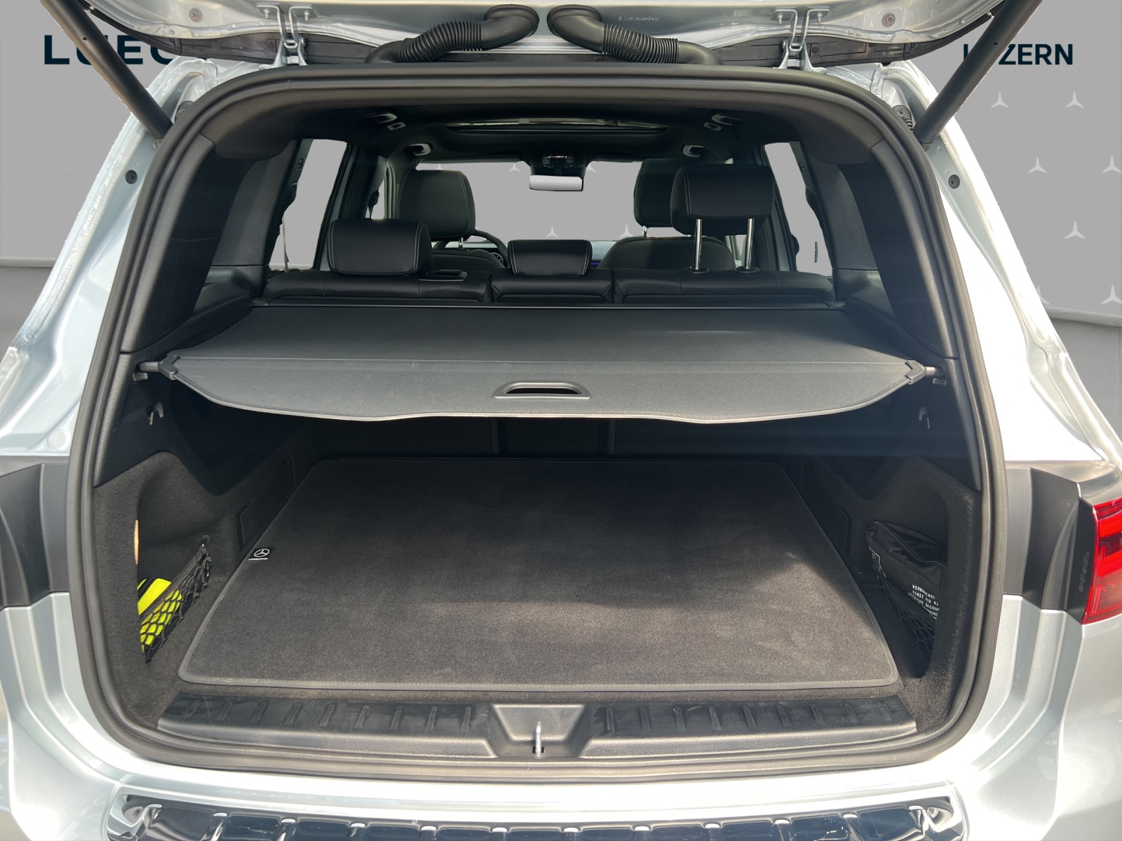 MERCEDES-BENZ GLB 220 4Matic 8G-Tronic-image-14