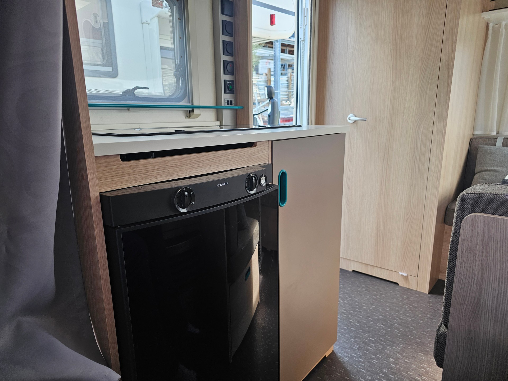 ADRIA Aviva E 400 PS-image-8
