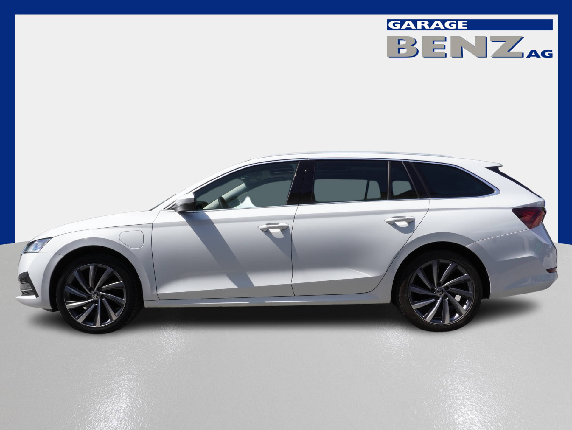SKODA Octavia Combi 1.4 TSI PHEV Style DSG-showroom-element-3