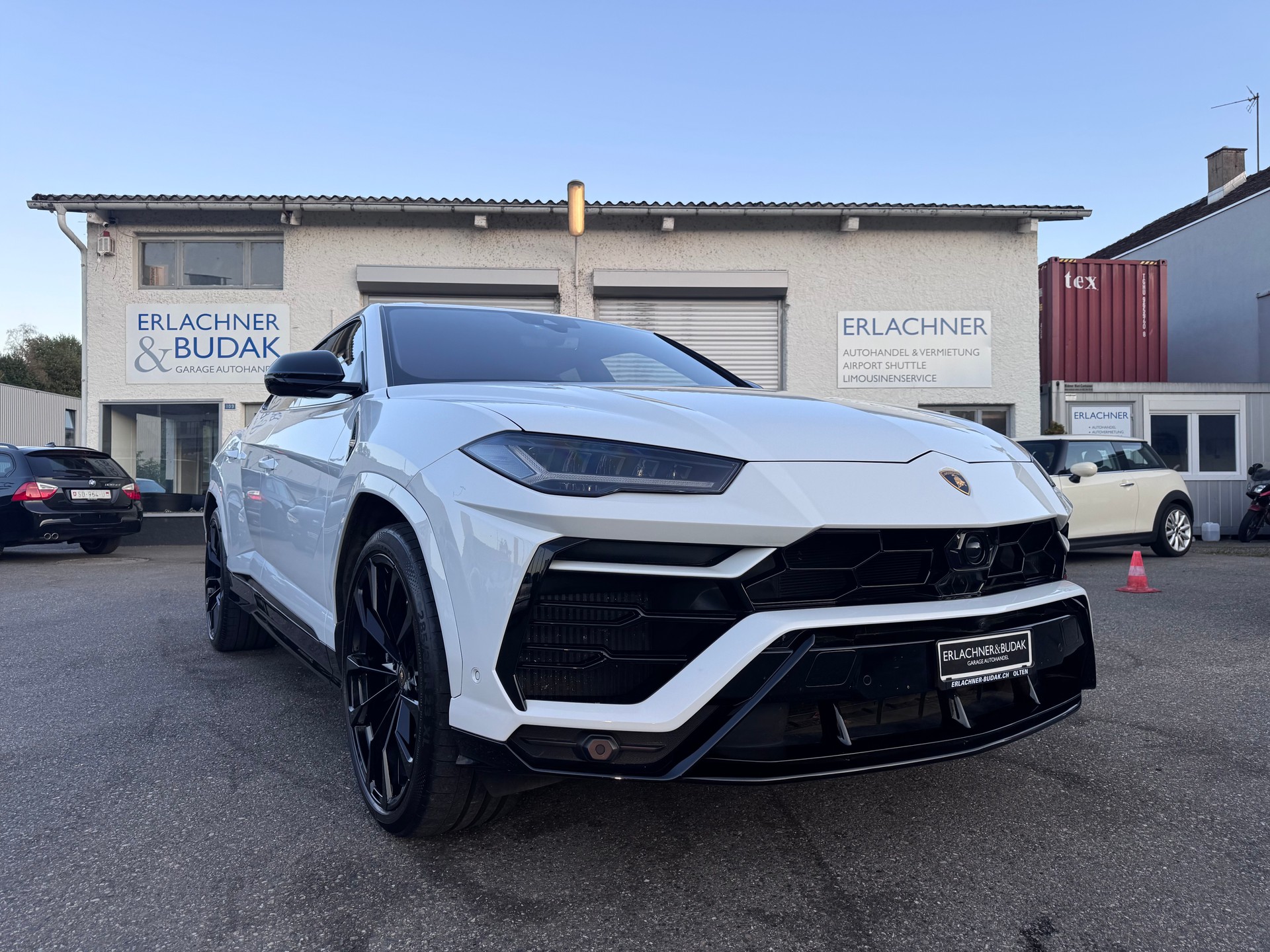 LAMBORGHINI Urus E-Gear