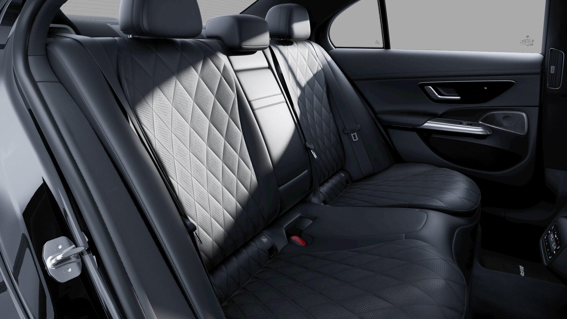 MERCEDES-BENZ E 400 e AMG Line 4MATIC-image-6