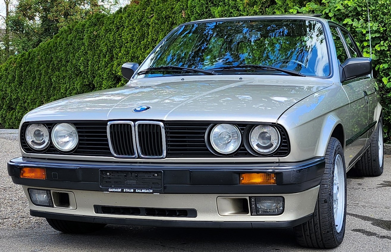 BMW 325i A