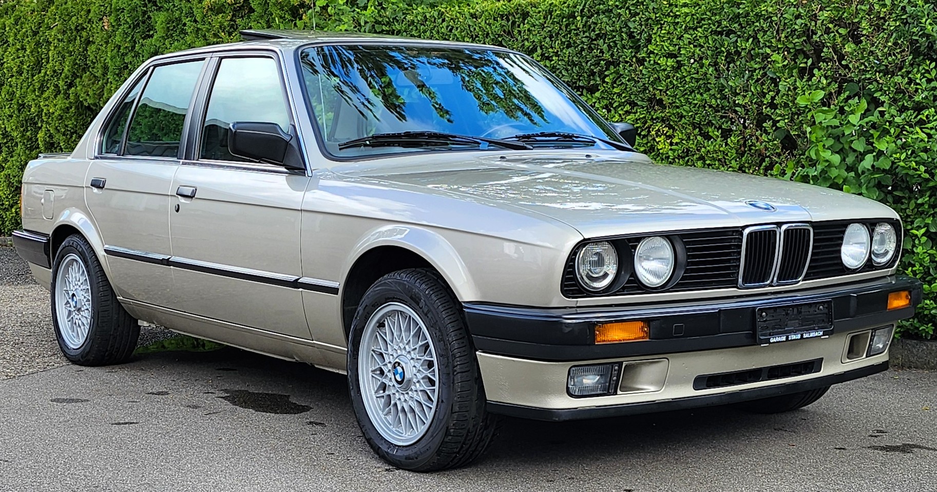 BMW 325i A-image-1